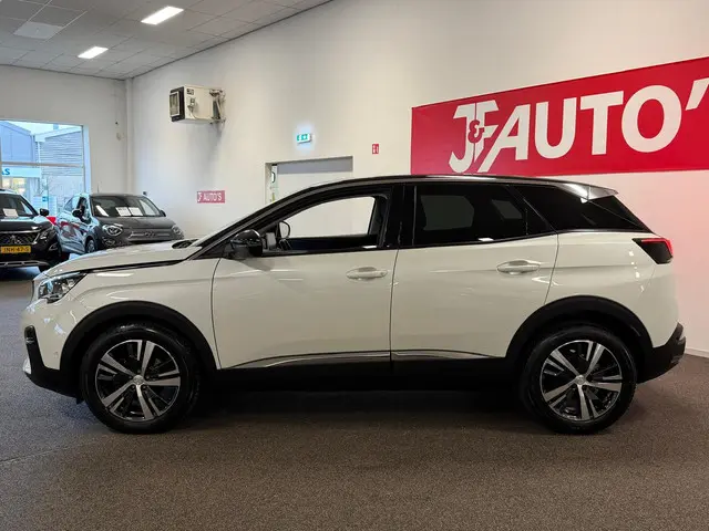 Peugeot 3008 1.2 PureTech 2018 Benzine 2