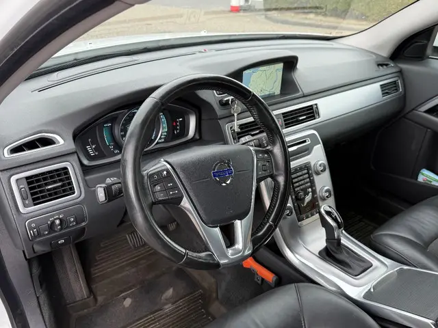 Volvo V70 2.0 T4 Classic Edition 2015 Benzine 4