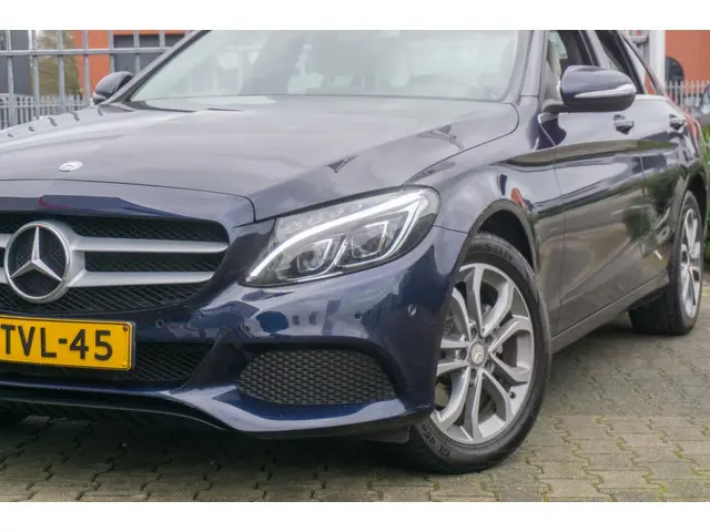 Mercedes-Benz C-Klasse 180 NAVI/PDC/CRUISE 2014 Benzine 2