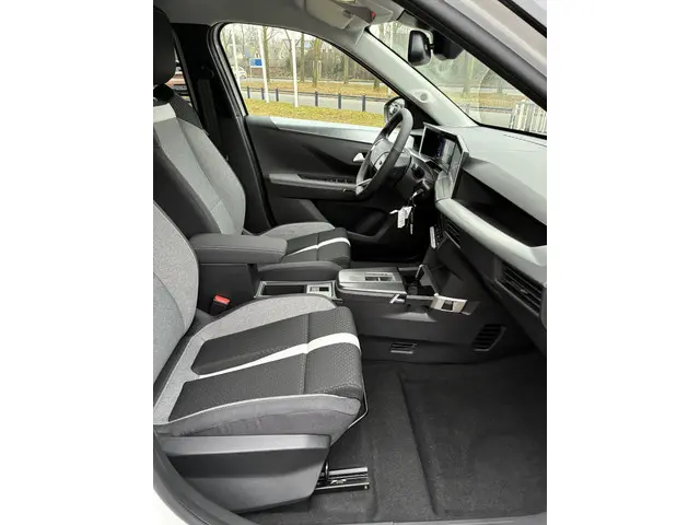 Opel Frontera Electric GS 44 kWh 2026 Elektrisch 39