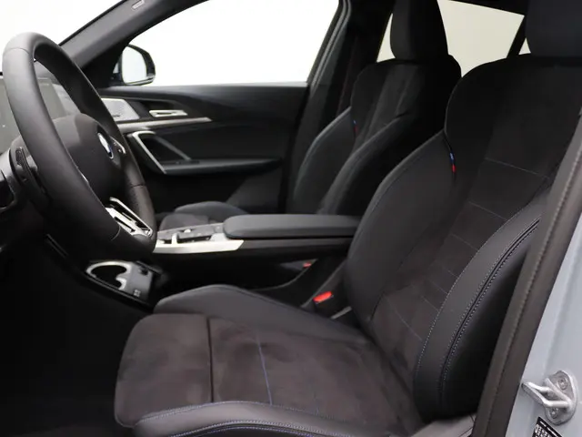 BMW iX2 eDrive20 2025 Elektrisch 8