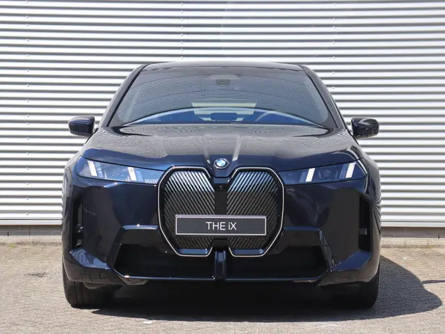 BMW iX xDrive45 2025 Elektrisch 3