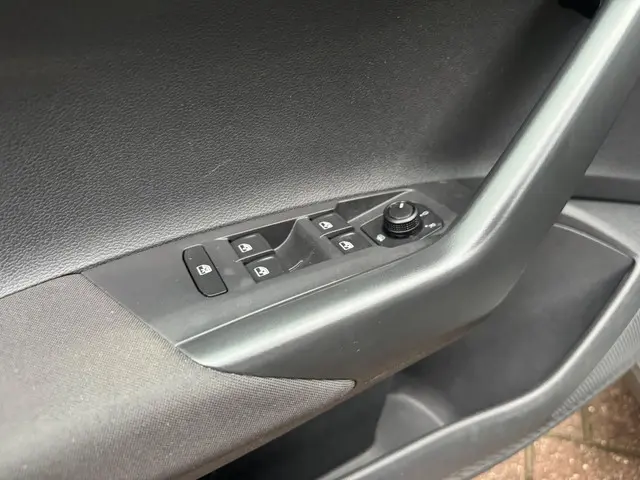 Volkswagen Polo 1.0 TSI Comfortline 2019 Benzine 15