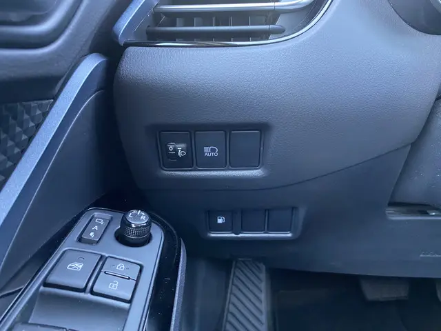 Toyota C-HR 1.8 Hybrid Dynamic 2021 Hybride Benzine 22