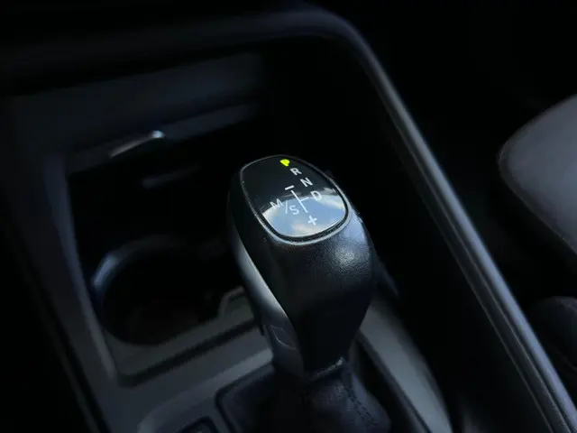 BMW X1 sDrive18i Centennial Executive 2017 Benzine 22