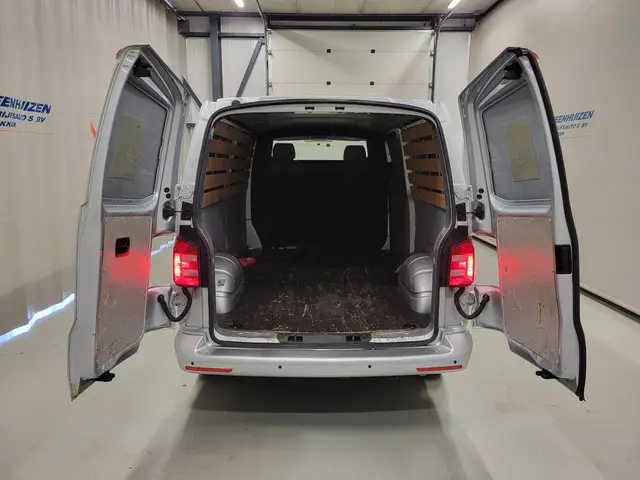 Volkswagen Transporter 2.0TDI L2/H1 Euro 6! 2020 Diesel 5