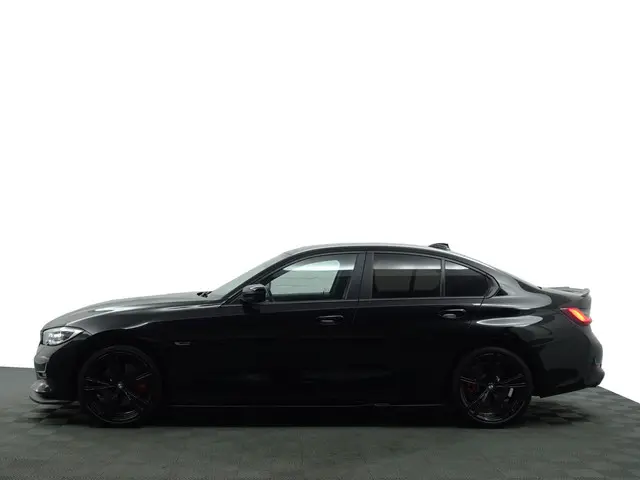 BMW 3 Serie 320e M Performance Aut- 2022 Hybride Benzine 40