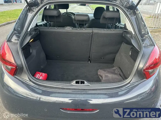 Peugeot 208 1.2 PureTech Allure 2016 Benzine 7