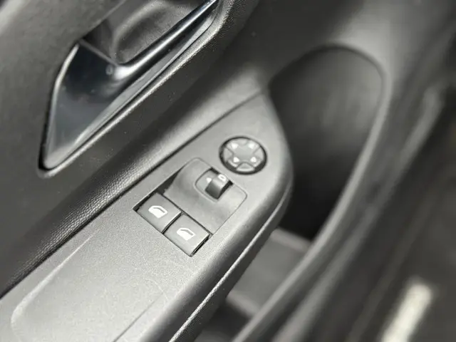 Opel Corsa 1.2 Edition 2020 Benzine 30