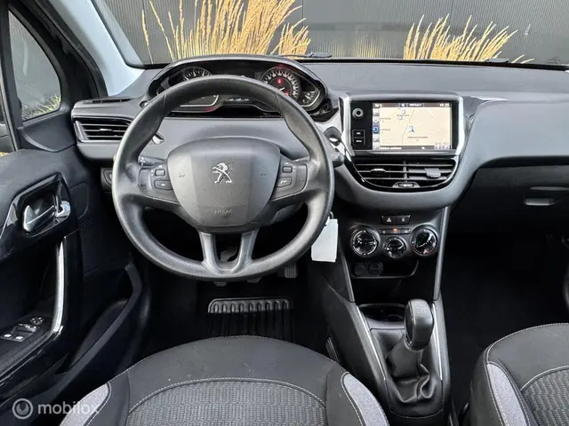 Peugeot 208 1.2 PureTech Blue Lion 2016 Benzine 8