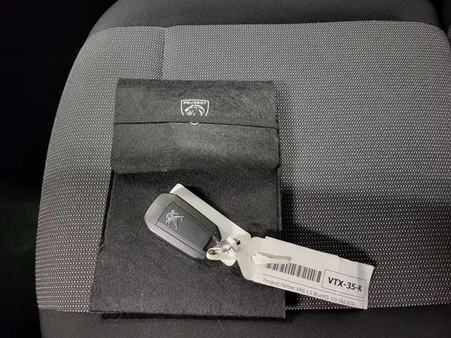 Peugeot Partner 1.5BlueHDi 100pk Euro 6! 2023 Diesel 17