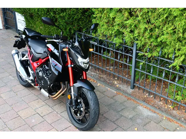 Honda CB 750 HORNET | CB 750 ABS 2024 Benzine 9