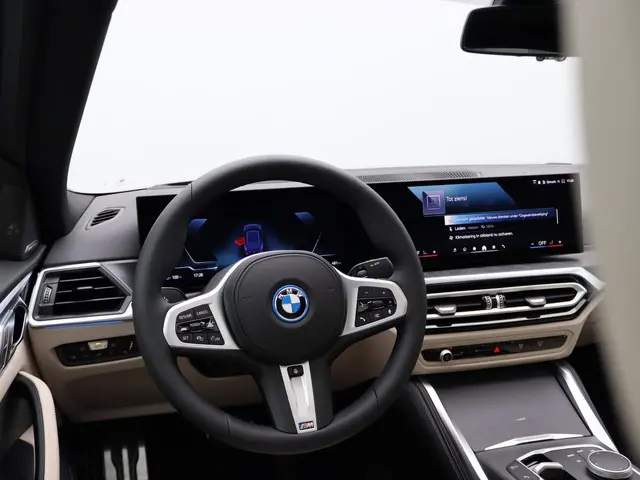 BMW i4 eDrive35 2024 Elektrisch 27
