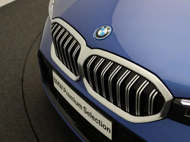 BMW 3 Serie Sedan 330e 2025 Hybride Benzine 6