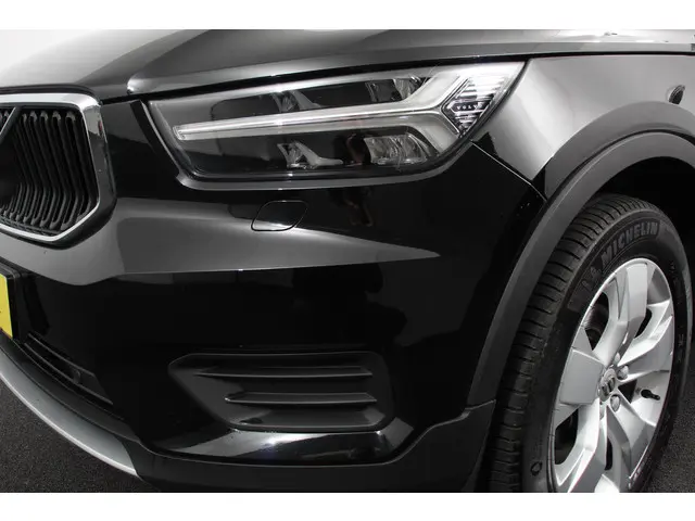 Volvo XC40 1.5 T3 163 pk Automaat Momentum 2021 Benzine 25