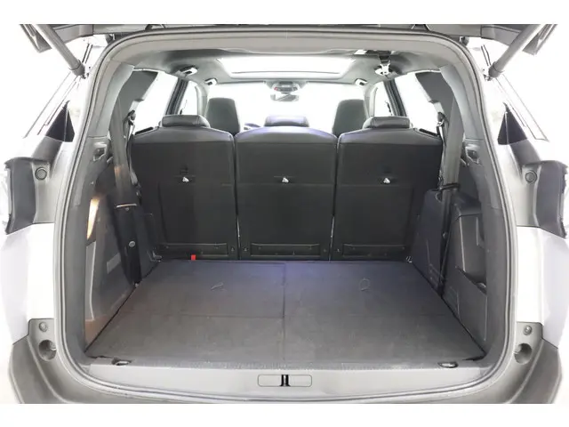 Peugeot 5008 1.2T 130pk GT 2023 Benzine 13