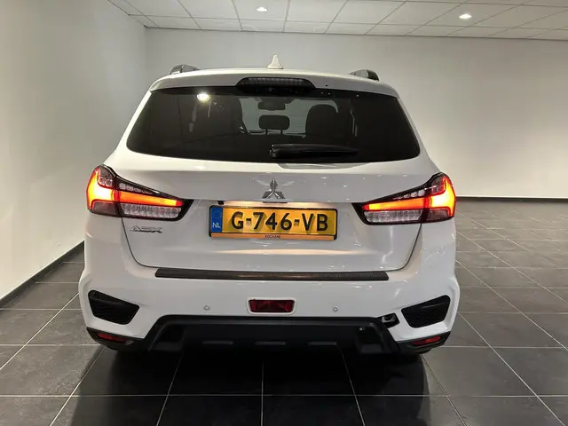 Mitsubishi ASX 2.0 Instyle 2019 Benzine 18