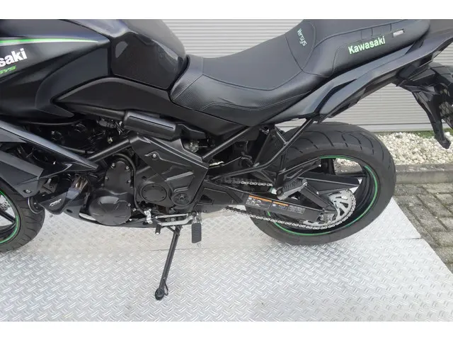 Kawasaki Versys 650 ABS 2017 Benzine 17