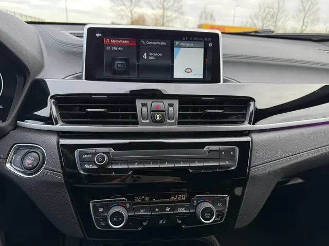 BMW X2 SDrive18i Executive 2022 Benzine 18