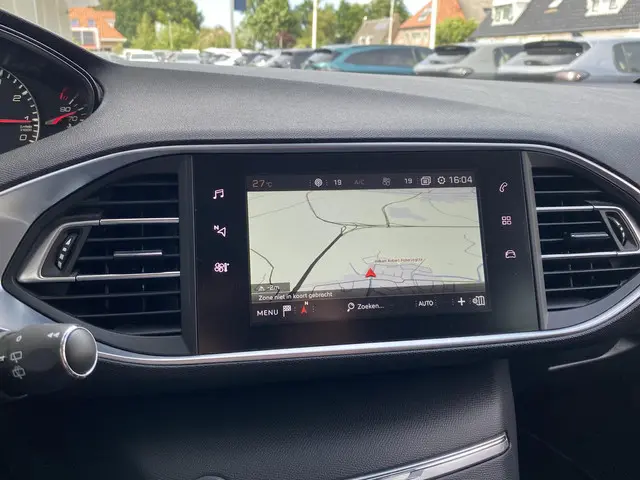 Peugeot 308 1.2T 130pk Tech Edition 2018 Benzine 14