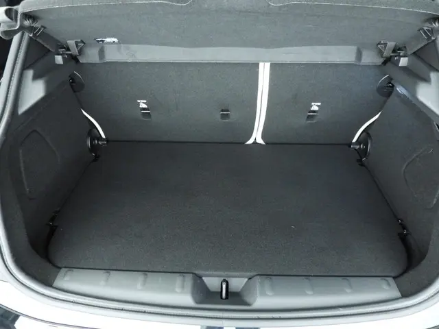 MINI 5-Deurs Cooper S 2025 Benzine 9