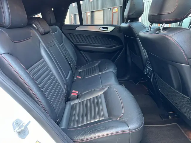 Mercedes-Benz GLE Coupé AMG 43 4MATIC 2017 Benzine 15