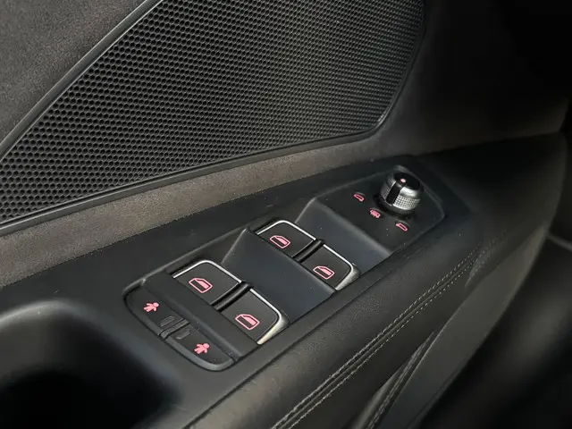 Audi S8 4.0 TFSI quattro Pro Line+ 2015 Benzine 17