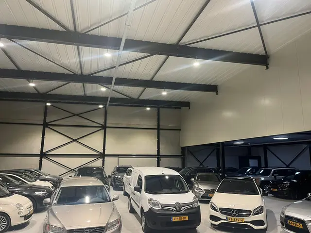 Toyota Auris 1.8 Hybrid Dynamic 2013 Hybride Benzine 23