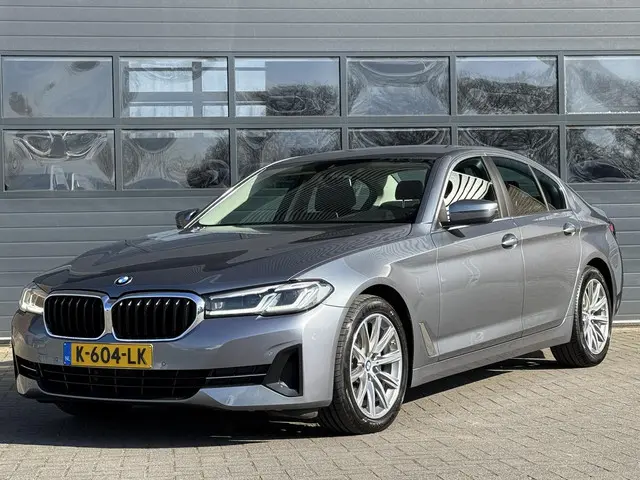 BMW 5 Serie 520i HIGH EXECUTIVE EDITION 2021 Benzine