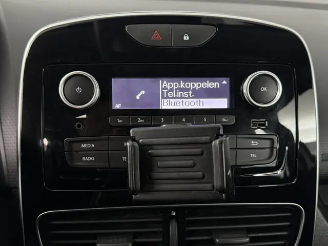 Renault Clio TCe 90 Life 2018 Benzine 4