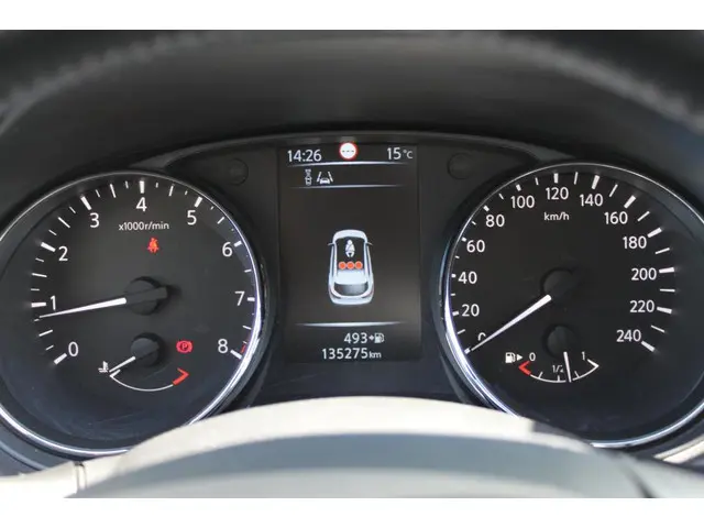 Nissan QASHQAI 1.2 Tekna 2015 Benzine 6