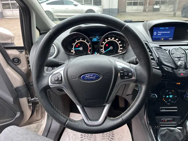 Ford Fiesta 1.0 EcoBoost Titanium 2016 Benzine 18