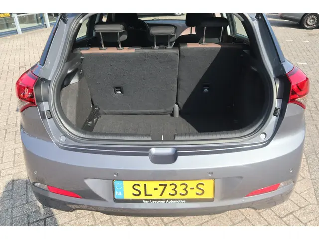 Hyundai i20 1.0 T-GDI Comfort 2018 Benzine 14