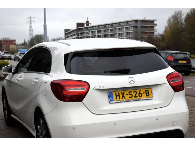 Mercedes-Benz A-Klasse 160 2016 Benzine 11