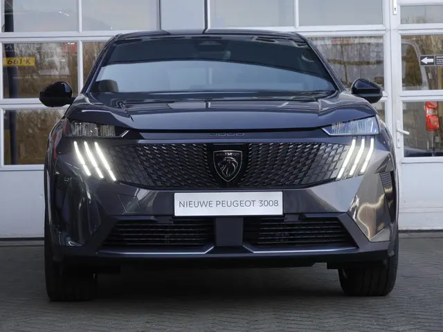 Peugeot e-3008 Allure 73 kWh 2025 Elektrisch 3