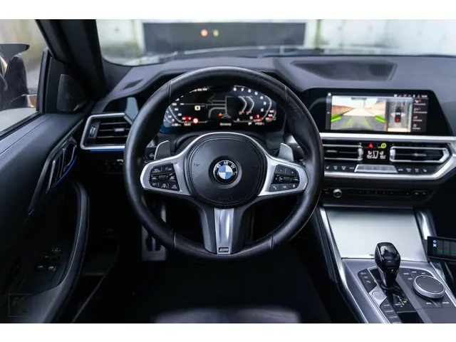 BMW 4 Serie Coupé 420d High Executive 2022 Diesel 2