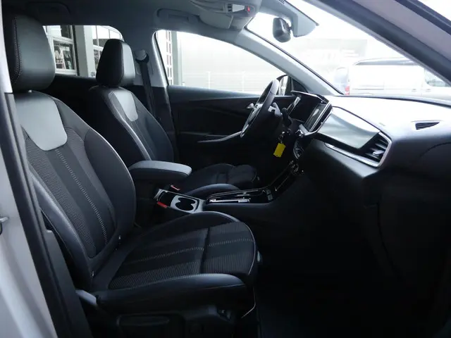 Opel Grandland 1.2 Turbo GS Black Pack 2024 Benzine 15