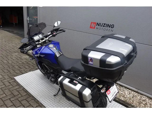 Yamaha TRACER 900 ABS 2017 Benzine 23