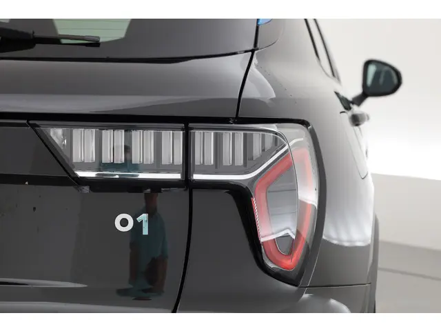 Lynk & Co 01 1.5 2023 Hybride Benzine 31
