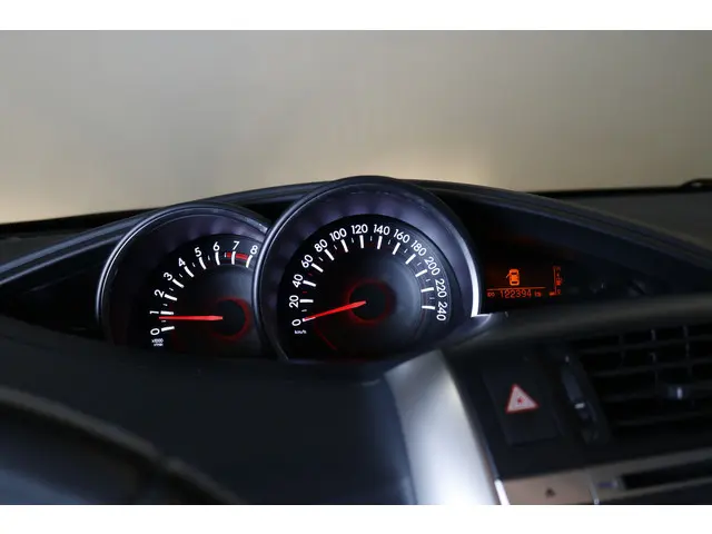 Toyota Verso 1.8 VVT-i Business 2013 Benzine 15