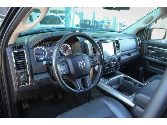 Dodge Ram 1500 5.7 V8 4x4 QC 6'4 2018 LPG/Gas 10