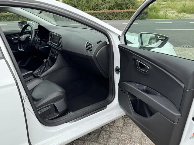 SEAT Leon 1.4 TSI ACT FR Dynamic 2016 Benzine 14