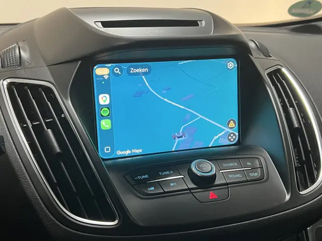 Ford C-MAX 1.5 Titanium 2018 Benzine 31