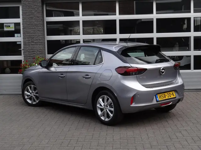 Opel Corsa 1.2 GS Line Automaat, Airco etc.. 2021 Benzine 4