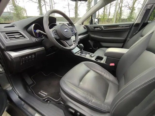 Subaru Outback 2.5i Premium 2019 Benzine 22