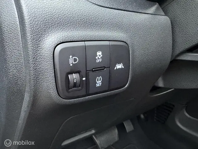 Hyundai i10 1.0 Comfort Automaat! 2022 Benzine 14