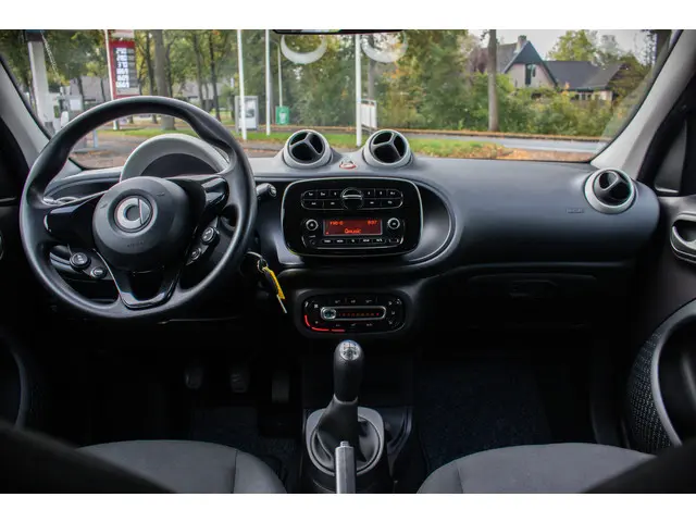 Smart Forfour 1.0 Pure 2016 Benzine 10