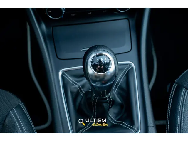 Mercedes-Benz A-Klasse 200 Ambition 2013 Benzine 14