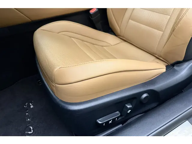 Lexus RC 300h F Sport Premium 2019 Hybride Benzine 20