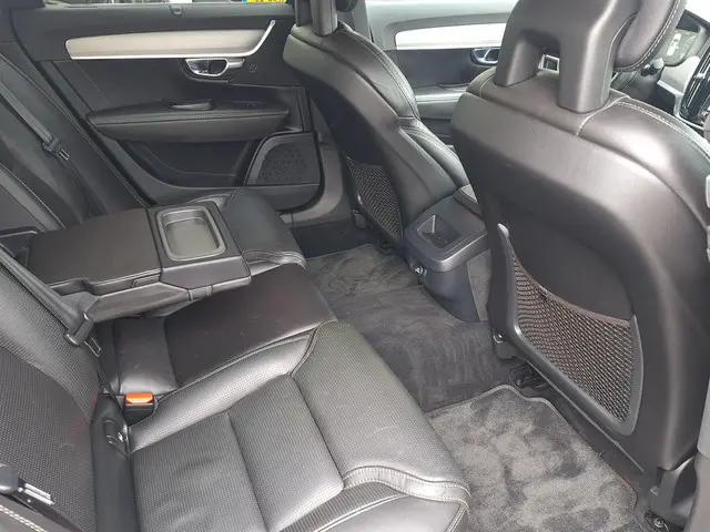 Volvo S90 2.0 T5 Inscription 2017 Benzine 52